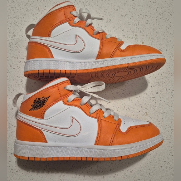 Jordan Kids Orange and White Sneakers - Picture 4 of 6